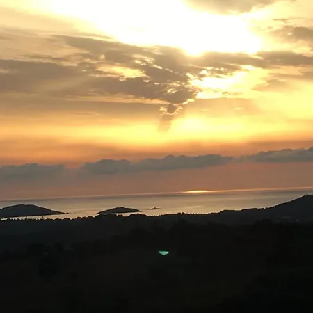 Dom wakacyjny Vue En Avec Piscine *