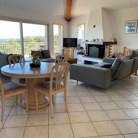 Vue En Résidence Avec Piscine Porto Vecchio
