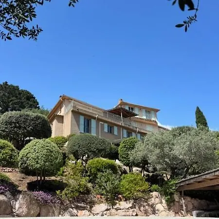 Vue En Avec Piscine Сasa de vacaciones Porto Vecchio